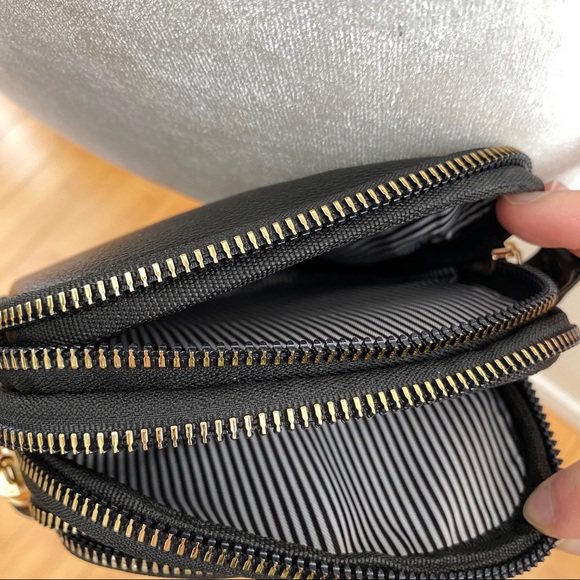 NWOT Mali & Lili Josie Triple Zip Chevron Crossbody - Picture 4 of 4